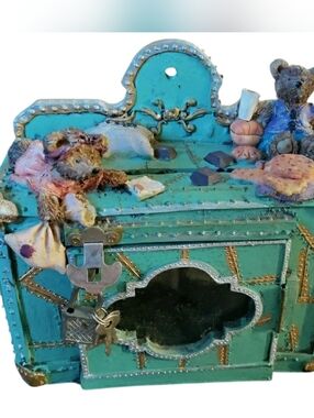 VTG Boyd's Bears Resin Trinket Box With Lock And Key Shabby Chic 3D Design